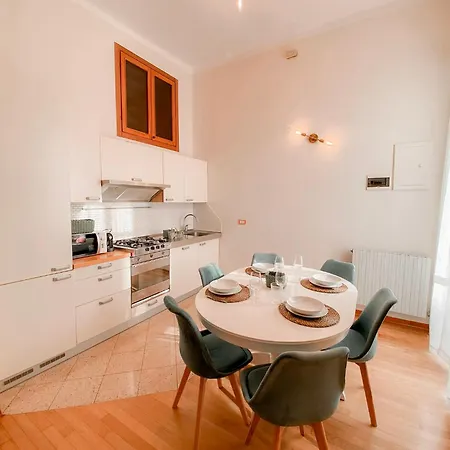 Ponte Pietra Lovely In Apartment Verona