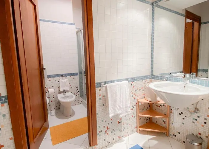 アパート Ponte Pietra Lovely In ヴェローナ