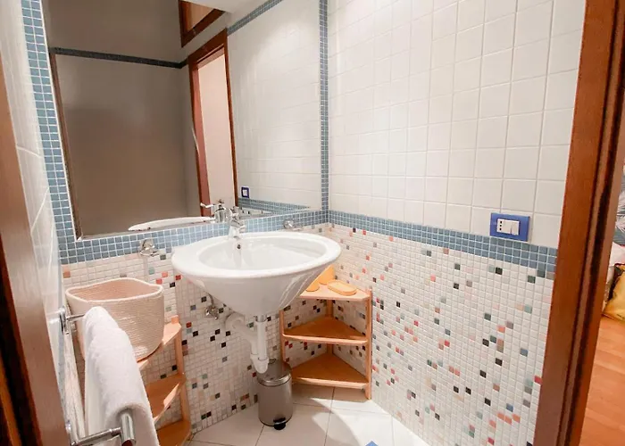 Ponte Pietra Lovely In アパート