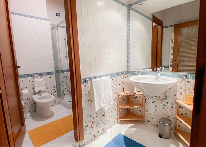 アパート Ponte Pietra Lovely In ヴェローナ