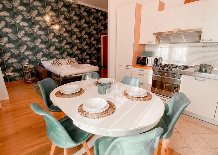 Ponte Pietra Lovely In